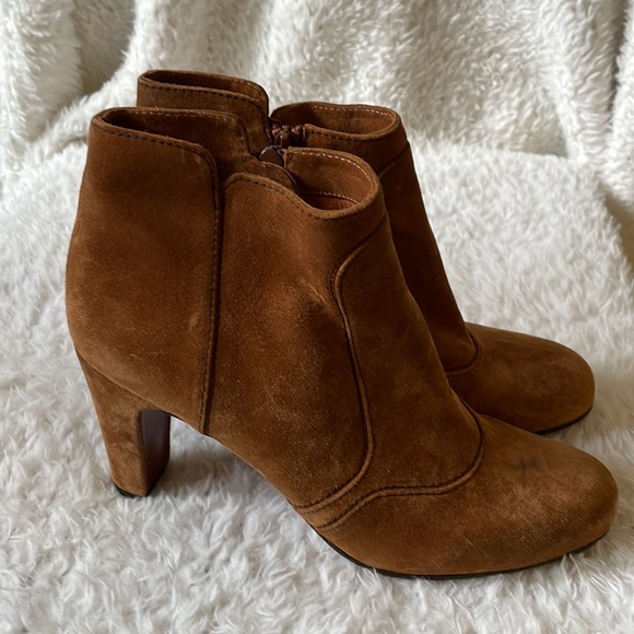 Chie Mihara suede heeled booties cognac tan brown luxury - Picture 8 of 16